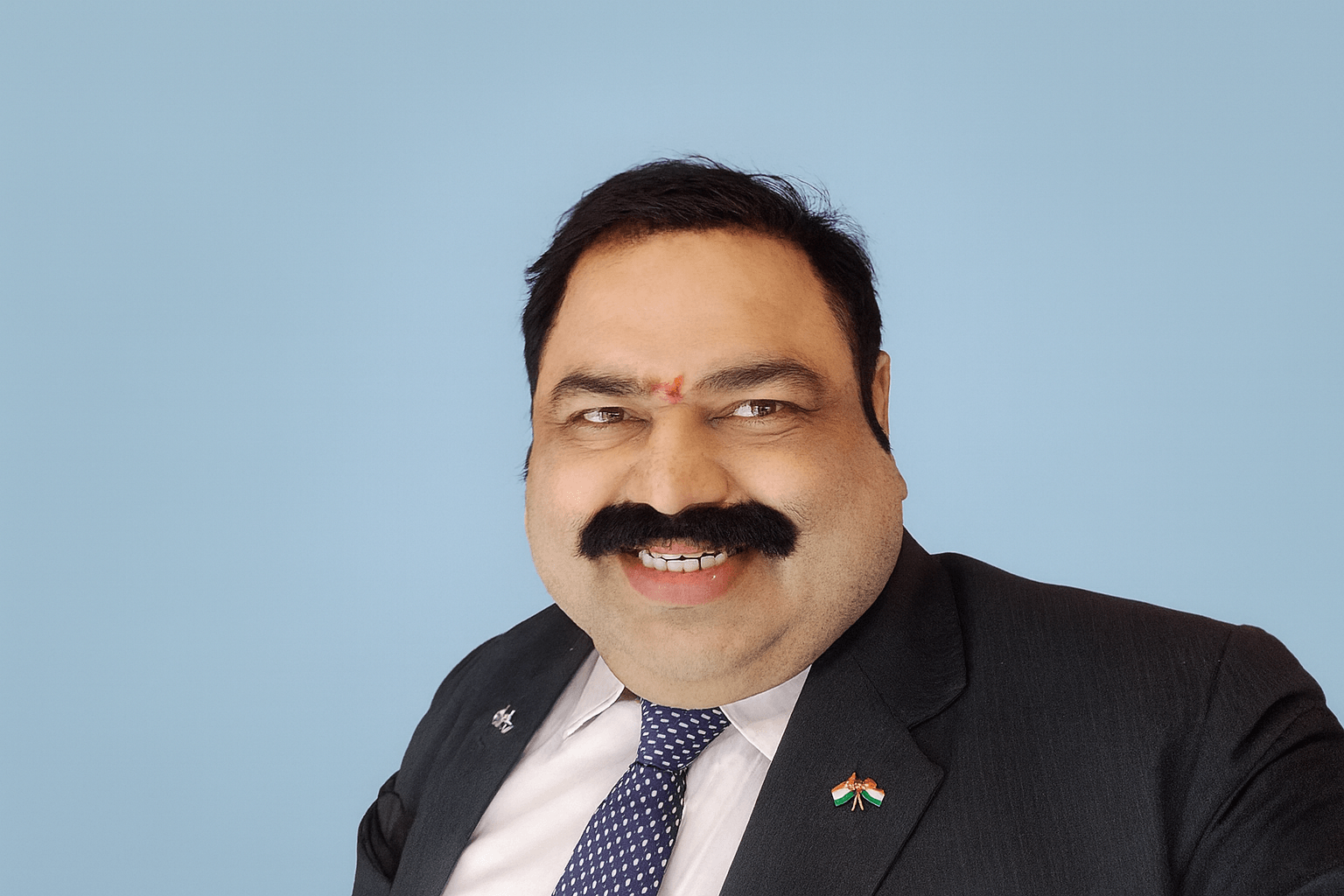 Portrait of Rruve Mantha, Chief Human Resources Officer & Board Advisor